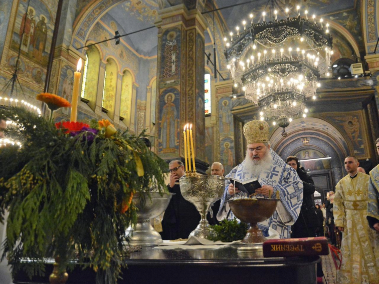 17-годишният Георги Венов пръв стигна до Богоявленския кръст във Варна