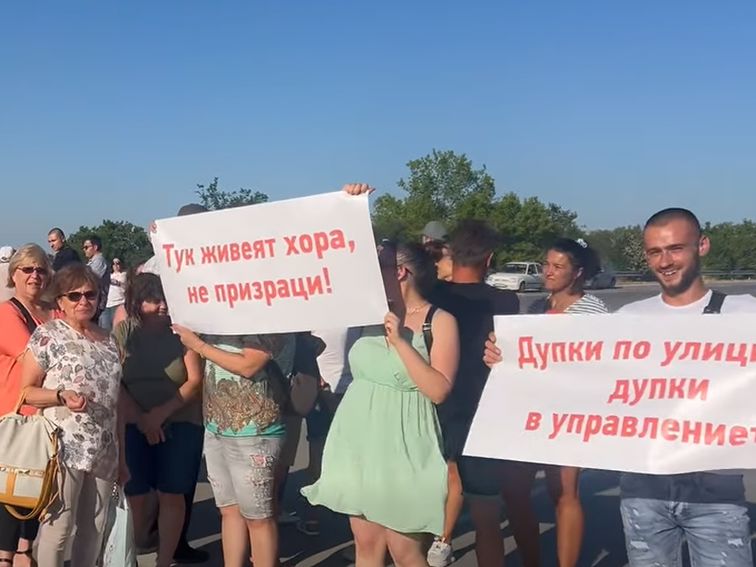 2de5a066-4051-4615-ba41-ad1435b79856