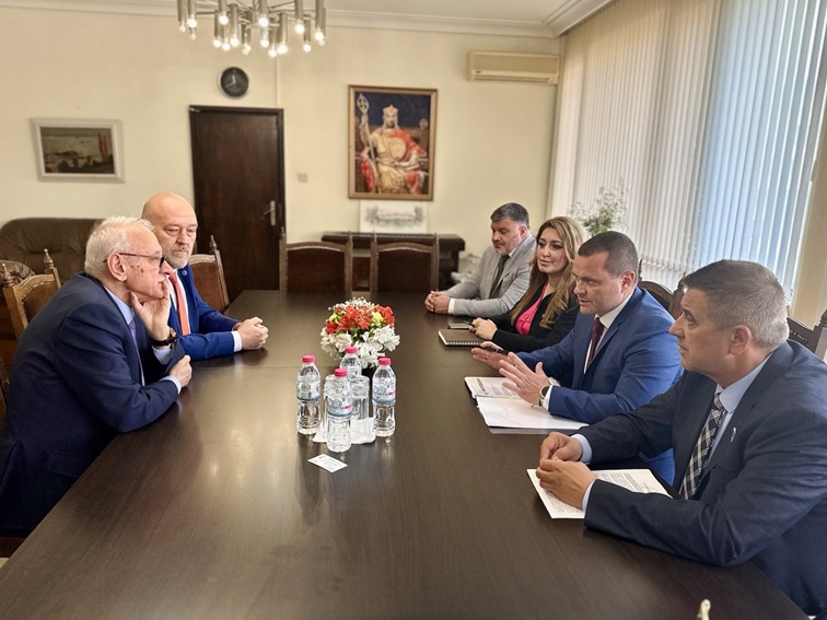 Русе настоява за национална здравна оценка и по-строги мерки