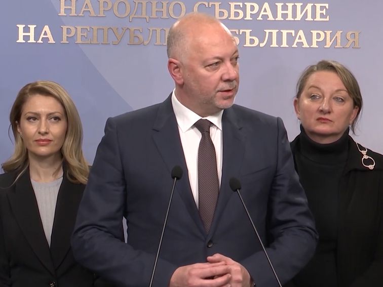 Премиерът Росен Желязков обяви оставката на правителството
