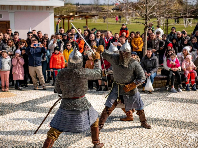 c94d654c-6fd9-4fc1-98db-2bf50d24070c-1 Богата фолклорна програма и историческа възстановка за 3 март в Исторически парк