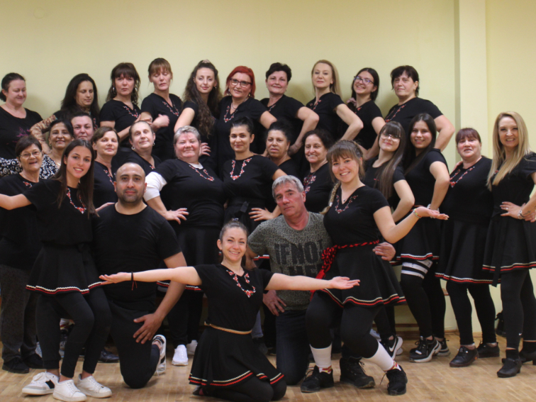 Десислава Проданова: Искам традициите да се предават на поколенията. Така ще се запазим като народ!