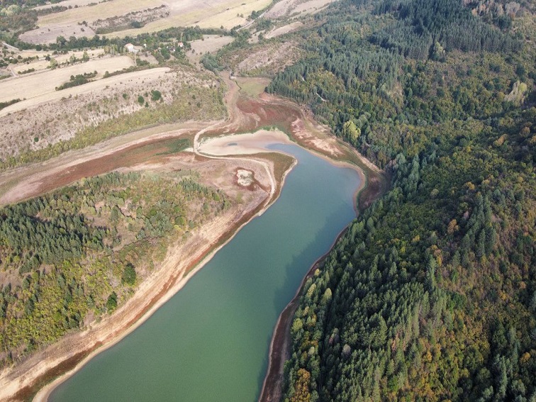 1eaa3fd6-2c69-4946-921d-cdd5462dbf34-1 До къде стига наглостта