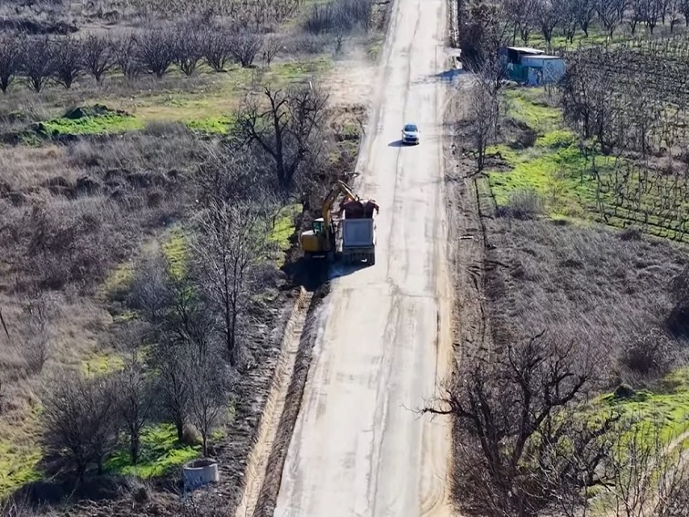 34c62170-5e18-44f1-b471-32df05f8c2cf-1 Отново Бойковата "Грома Холд" прави ненужен ремонт за милиони!