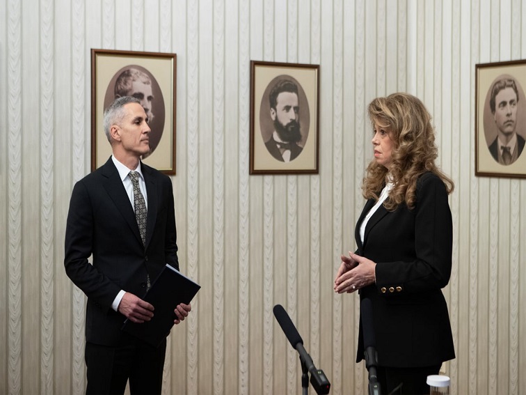 4cbcf2ae-c960-4a01-97ec-3e8cc89333de Гюров представи служебния кабинет! Ето имената!