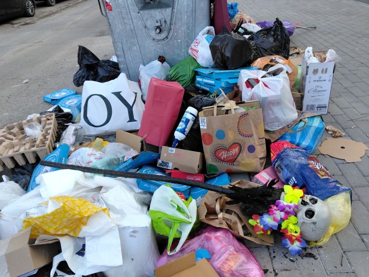 Една спокойна неделя, един квартал и един въпрос към града