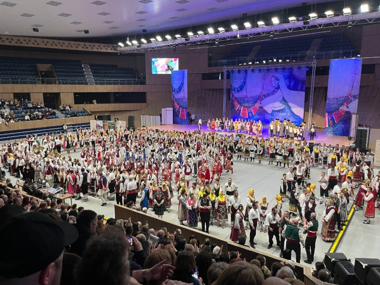 Взривяващ спектакъл на „Моряците“ в подкрепа на Фондация „Искам бебе“