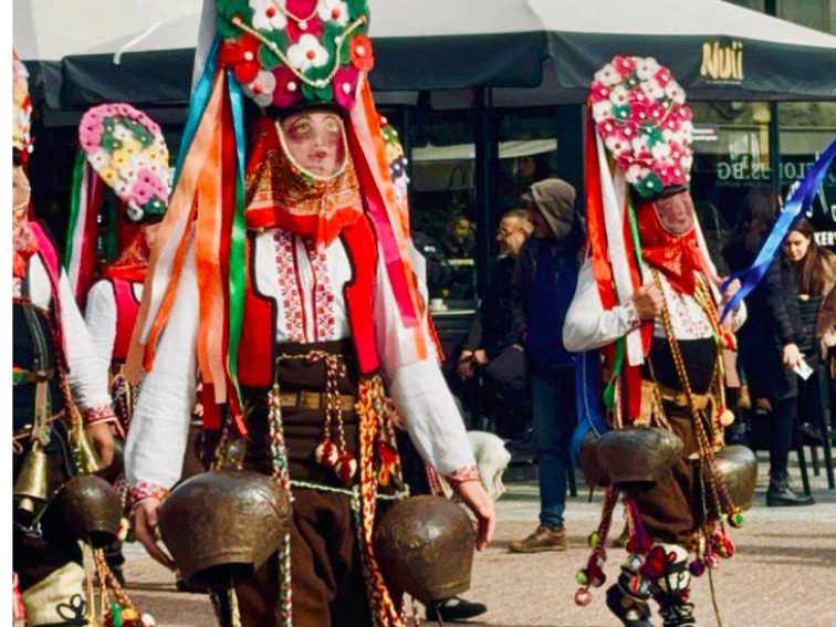 6d08f370-6a7c-403b-9e25-37e8e5e51e7a