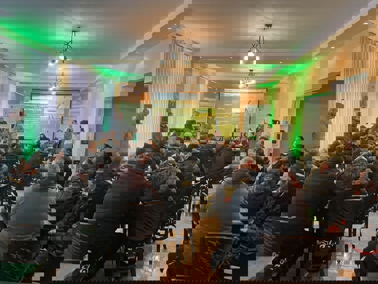 8fdfb9bc-0d10-4853-a1d0-0d47354bdd48