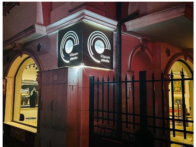 a7b1d829-bfab-4c24-a78b-4ab84c26be28