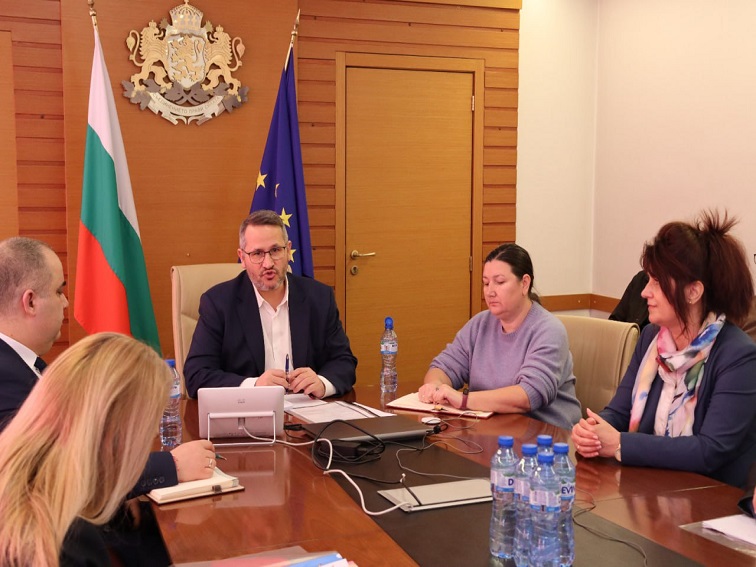 Министър Христанов: Ще предприемем всички възможни действия, за да стабилизираме ключови структури в аграрния сектор