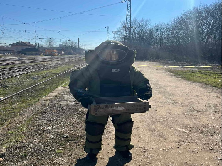 Снаряд, открит на жп прелез „Сторгозия“ в Плевен, бе обезвреден от военни специалисти