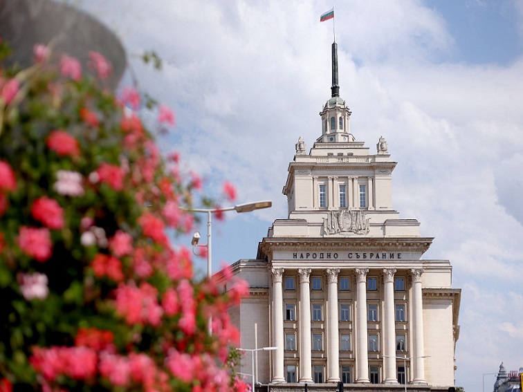Депутатите избраха 24 парламентарни комисии: „Прогресивна България“ оглави 15 от тях