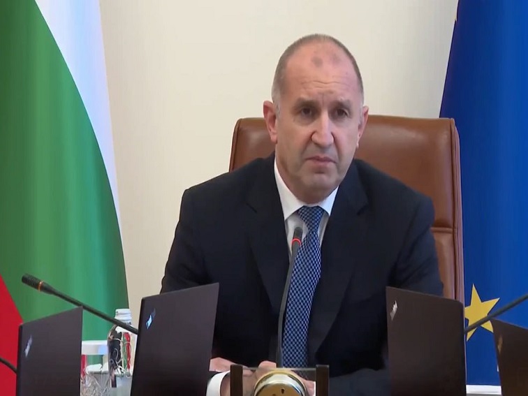 Радев: Дефицитът в Бюджет 2026 ще е над 3%, но правителството спира порочните практики