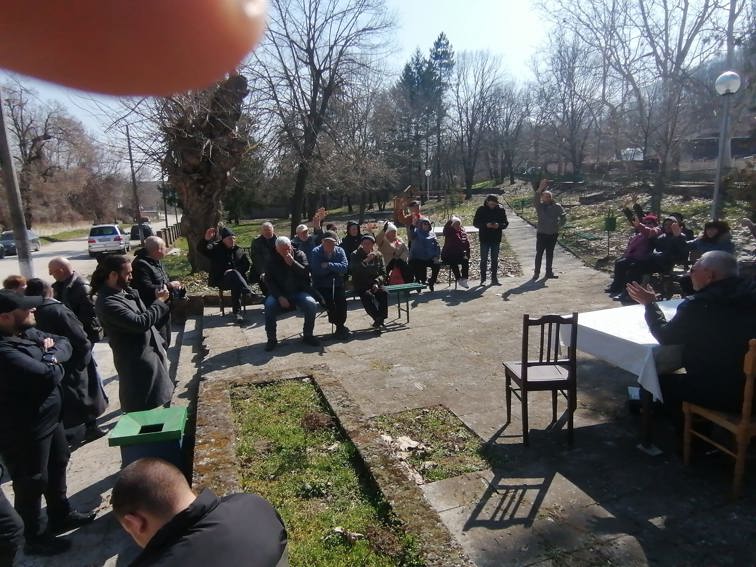 Жителите на Срацимир се обявиха единодушно против ветрогенератори върху обработваема земя