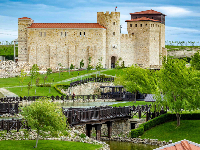 Как една фалшива новина за Исторически парк обиколи България за часове