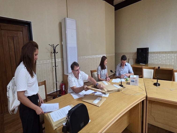09cecd8a-e80e-4c20-ac1a-c7b71e41f871-2 Областна администрация – Плевен с график за предаване на избирателните списъци и печатите